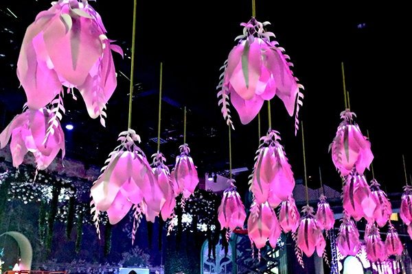 Blooming_Chandeliers_Event_Decor (3)